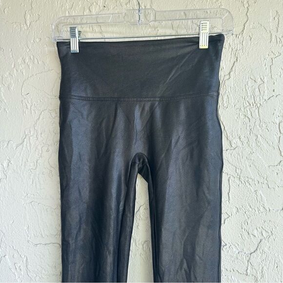 SPANX Faux Leather Legging Women Medium Black High Waist Rise - Picture 4 of 10